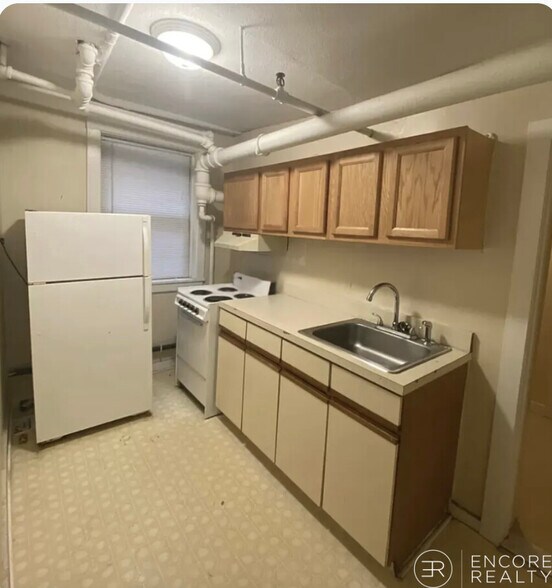 Primary Photo - 19 Peterborough St