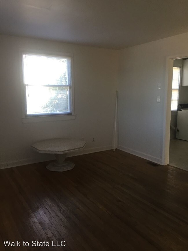 Building Photo - 2 br, 1 bath House - 717 Georgetown Road