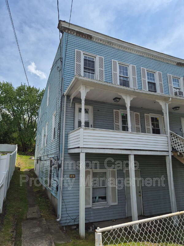 Building Photo - 58 E Broadway St