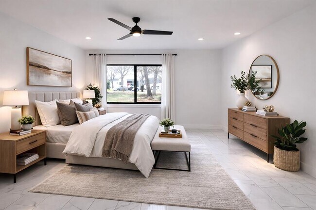 Building Photo - 2014 Pecan St