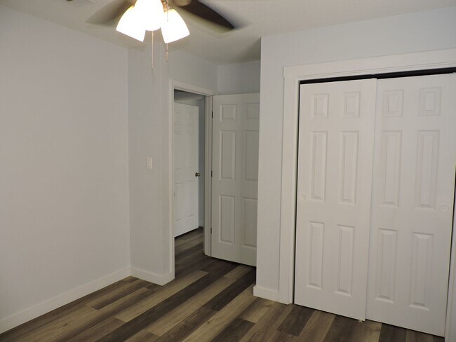 Building Photo - Lots of updates!