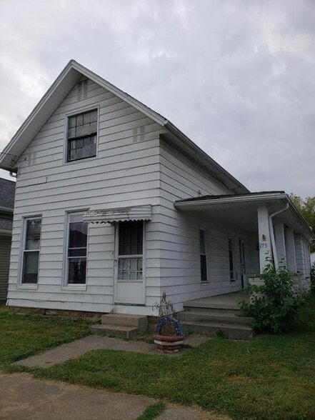 Building Photo - 175 S 4th St
