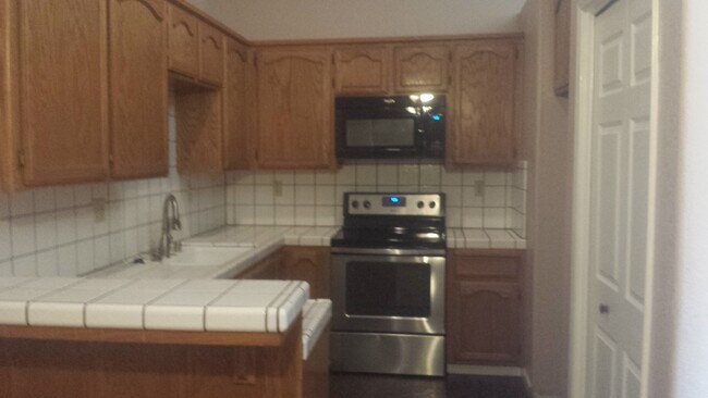 Primary Photo - Roomy 4 bedroom house in Waterford