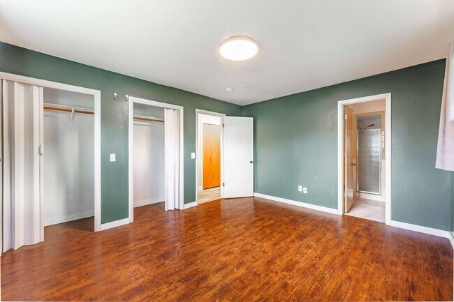 Building Photo - 916 S 16th St