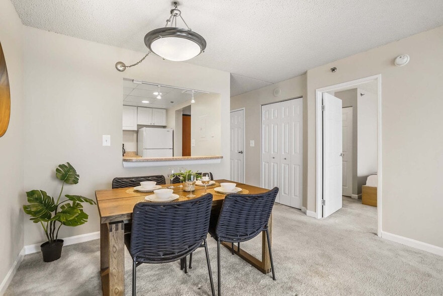 Building Photo - 401 12th St S