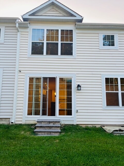 Building Photo - 20 Hunters Ln