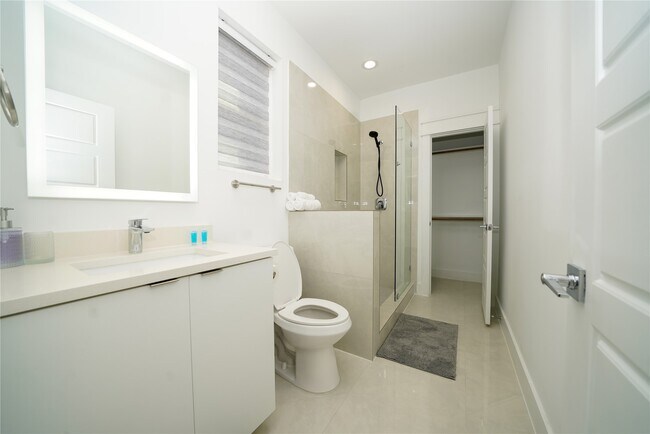 Building Photo - 4607 Edmund St