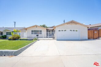 Building Photo - 14509 Ermita Ave