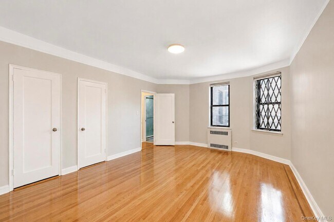 Building Photo - 80-09 35th Ave