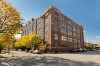 Building Photo - 430 N Park Ave