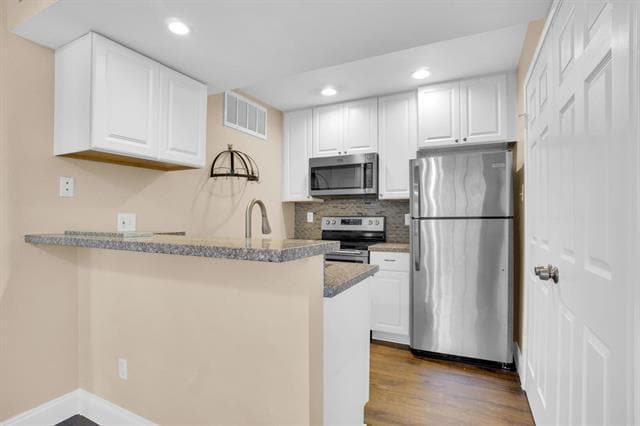 Building Photo - 449 Harris St