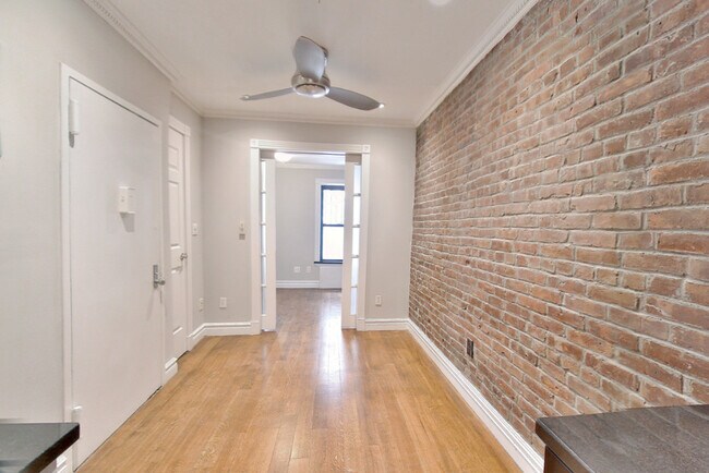 Primary Photo - 345 W 53rd St