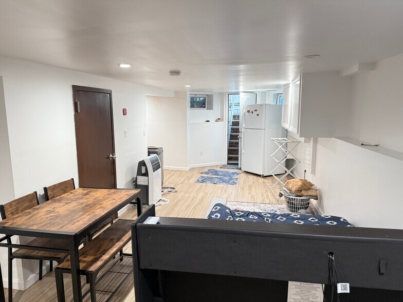 Building Photo - 13202 Atlantic Ave