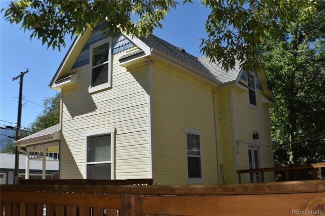 Building Photo - 212 N 23rd St