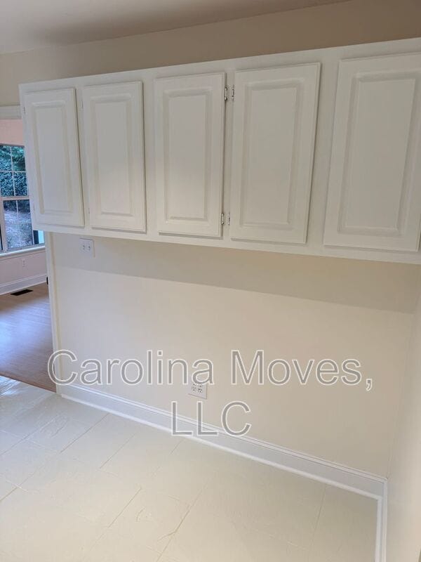 Building Photo - 506 Dunwoody Dr