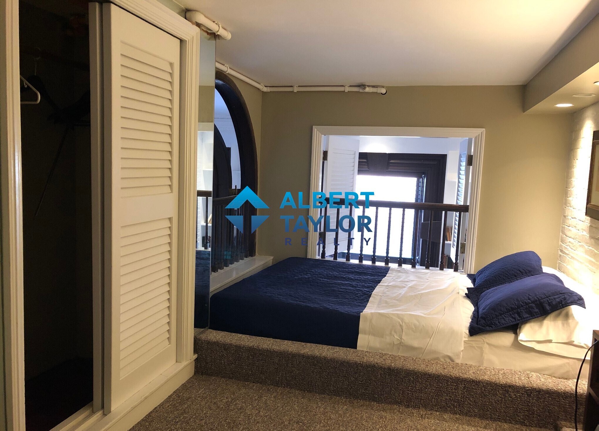 Building Photo - 117 Beacon St