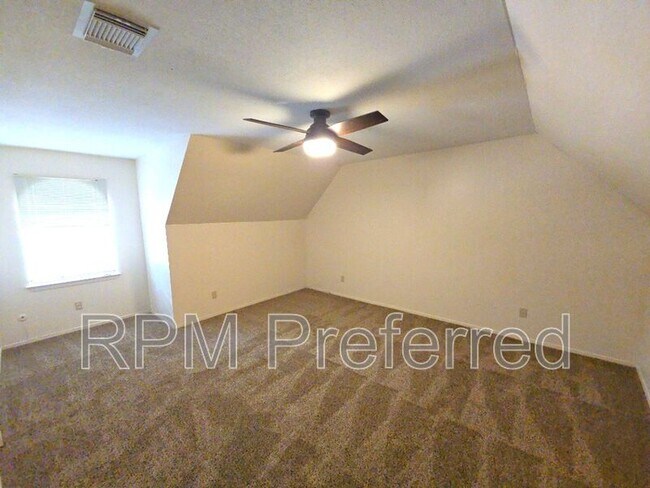 Building Photo - 12702 Ravensway Dr