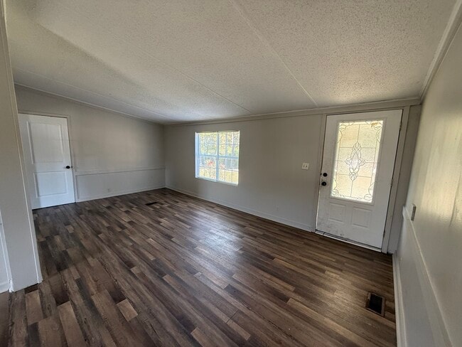 Building Photo - 1025 Union Hill Church Rd