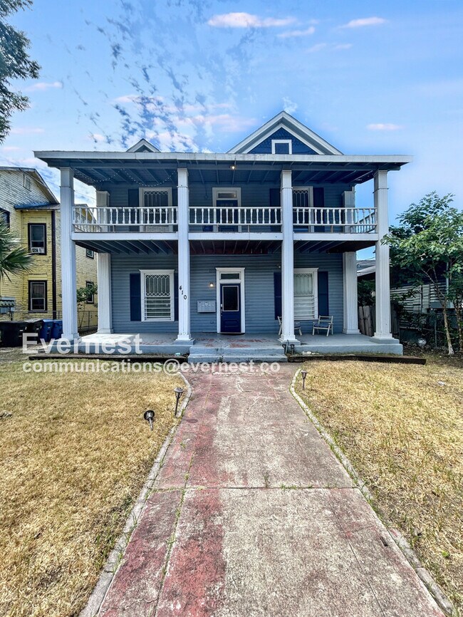 Primary Photo - 410 E Carson St