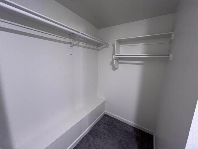 Building Photo - 27 Kasidyann Ct