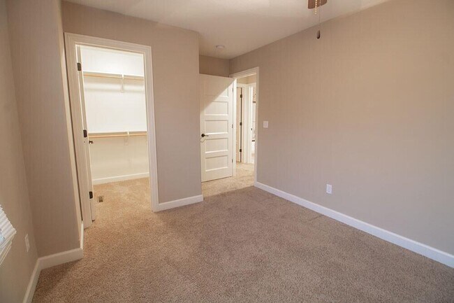 Building Photo - 7413 Rosedown Dr