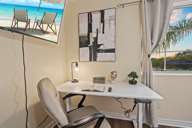 Building Photo - 2003 Pierce Ct