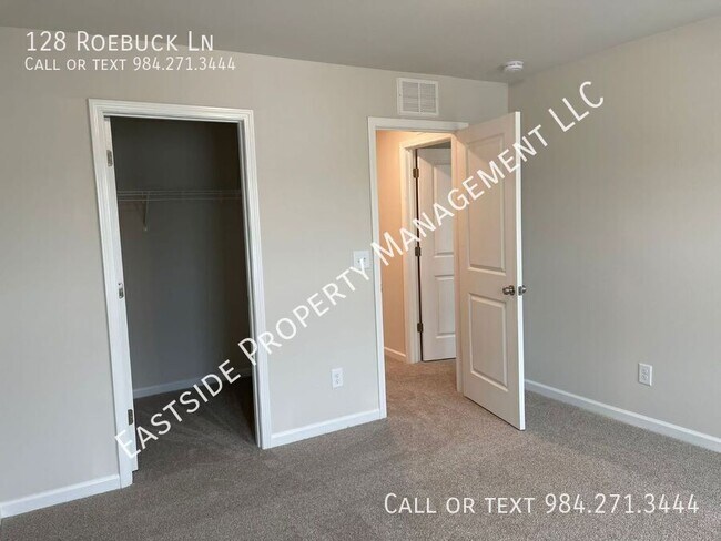 Building Photo - 128 Roebuck Ln