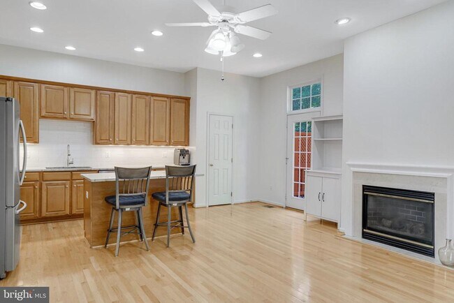 Building Photo - 6502 Trask Terrace