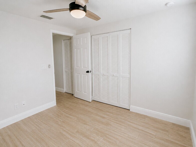 Building Photo - 3120 Sandspur Dr