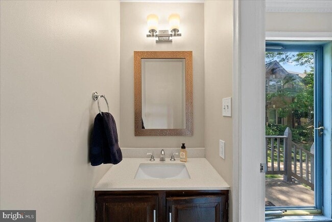 Building Photo - 4527 Sawgrass Ct