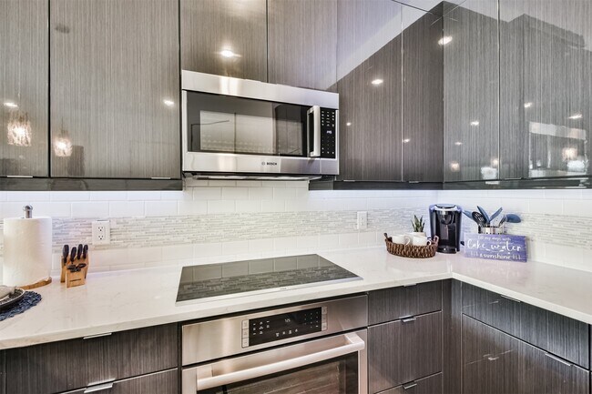 Building Photo - 15260 TX-105