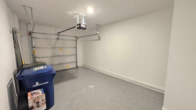 Building Photo - 17124 Blowfish Dr