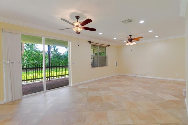 Building Photo - 9065 Silver Glen Way