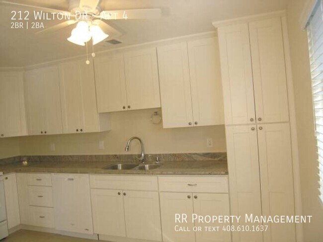 Building Photo - 212 Wilton Dr