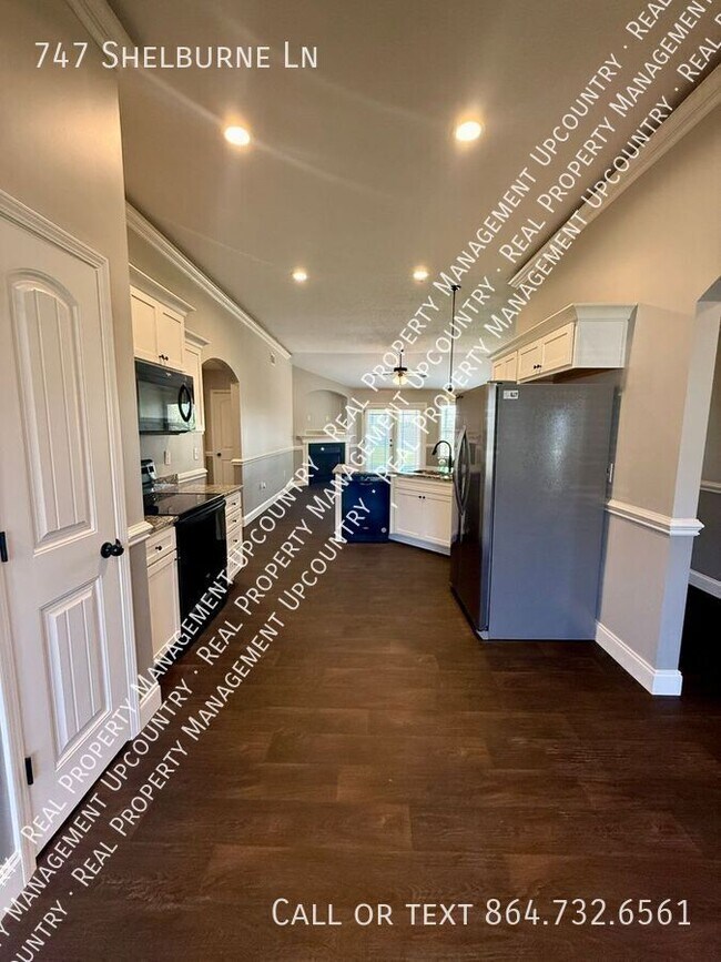 Building Photo - 747 Shelburne Ln