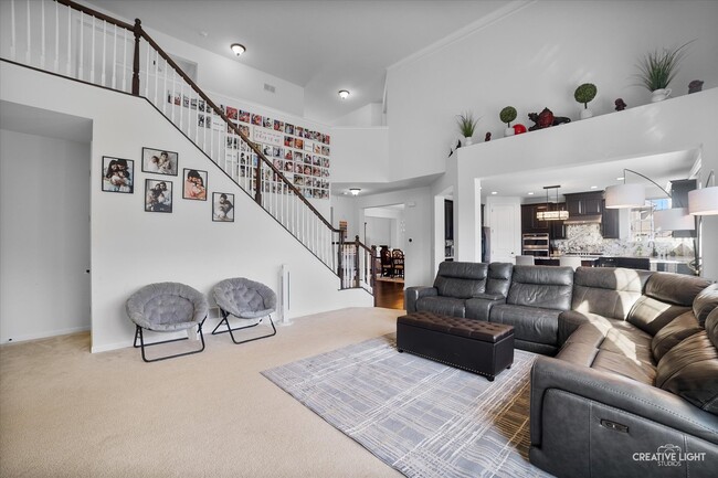 Building Photo - 3675 Shaughnessy Dr