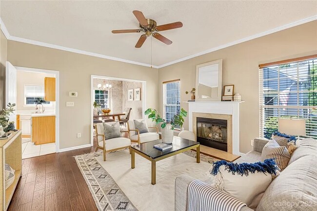 Building Photo - 5649 Winslow Ave NW