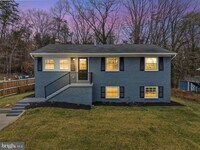 Building Photo - 4604 Kentwood Ln