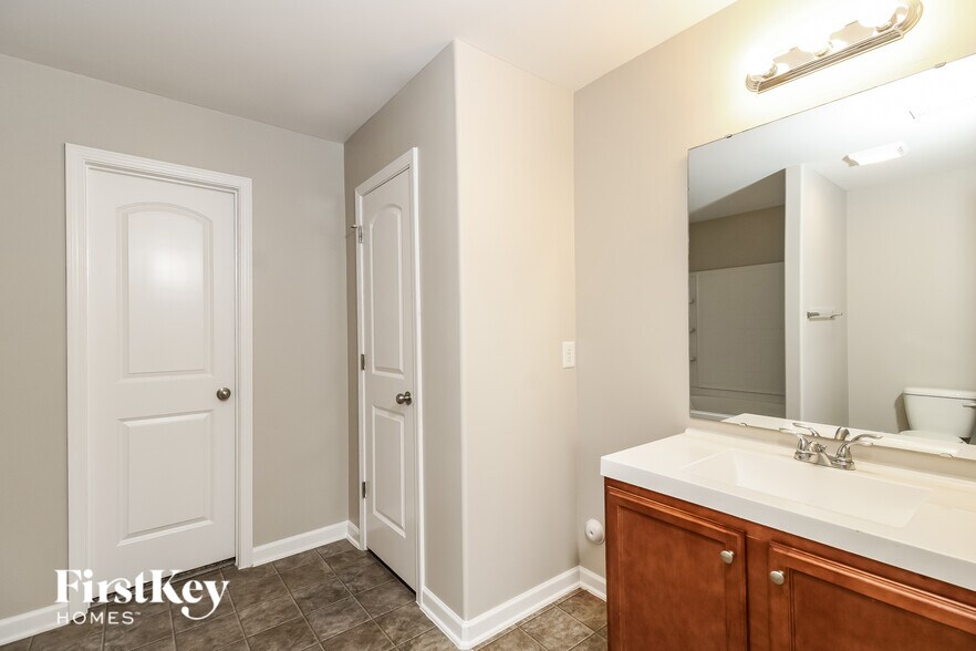 Building Photo - 298 Rosemary Dr