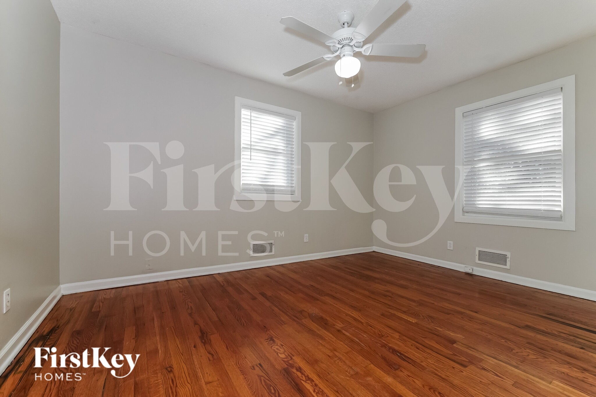 Building Photo - 8906 W 93rd St