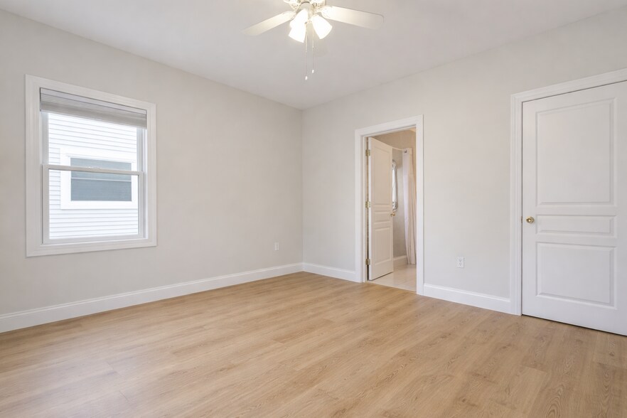 Building Photo - 415 3rd Ave