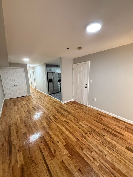 Building Photo - 535 Central Ave