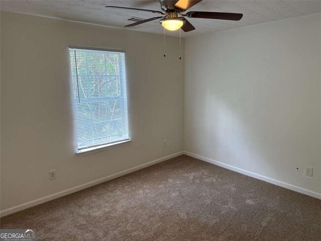 Building Photo - 356 Springbottom Ct SE