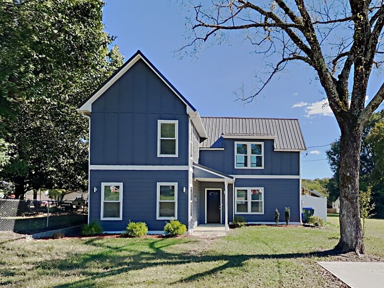 Primary Photo - 511 Odell St