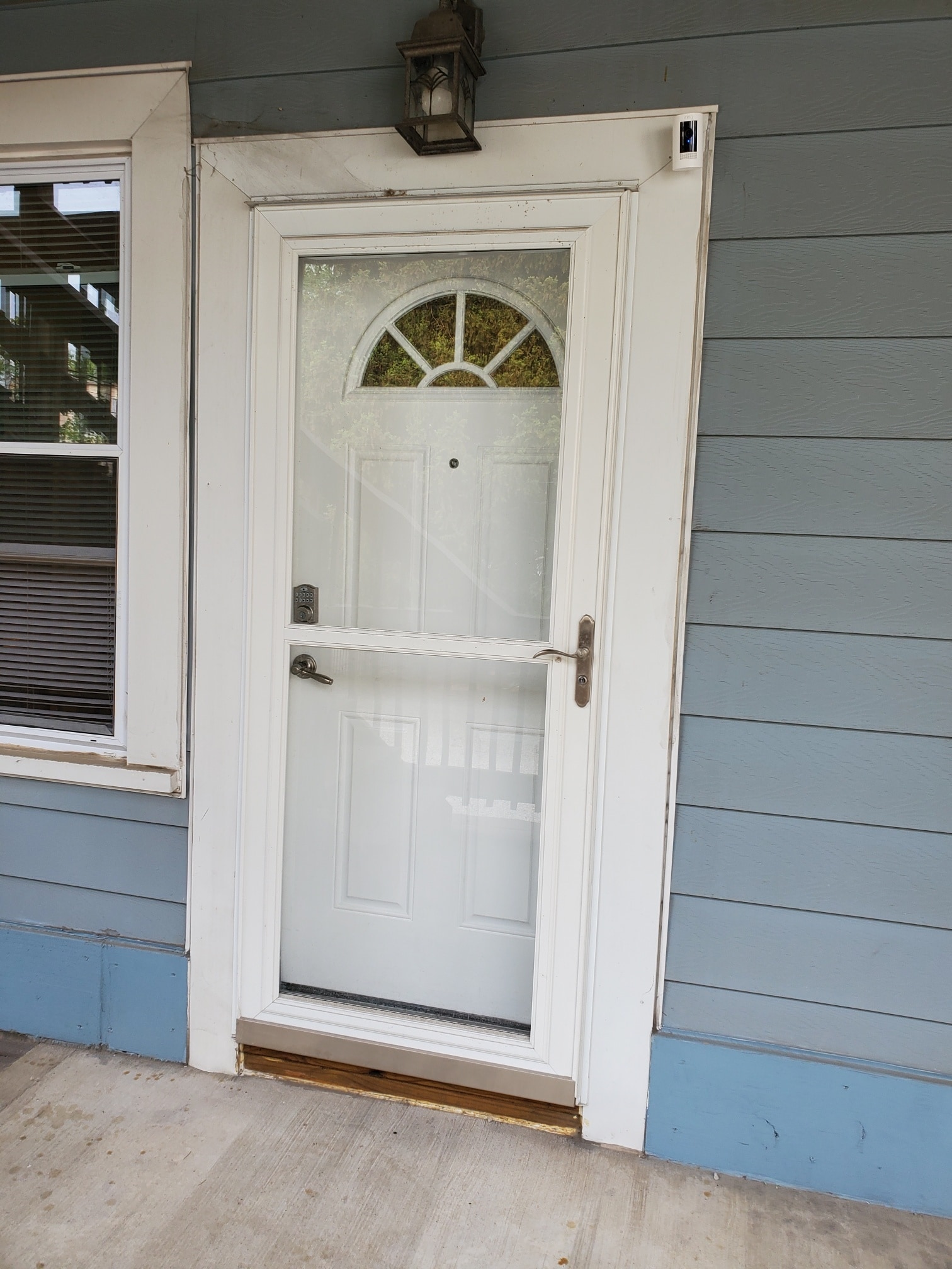 Front Door - 3034 N Drake Ave