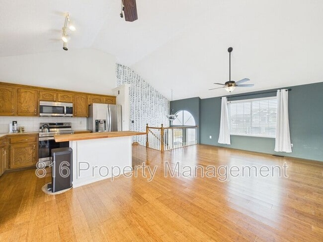 Building Photo - 1305 Aspen Dr