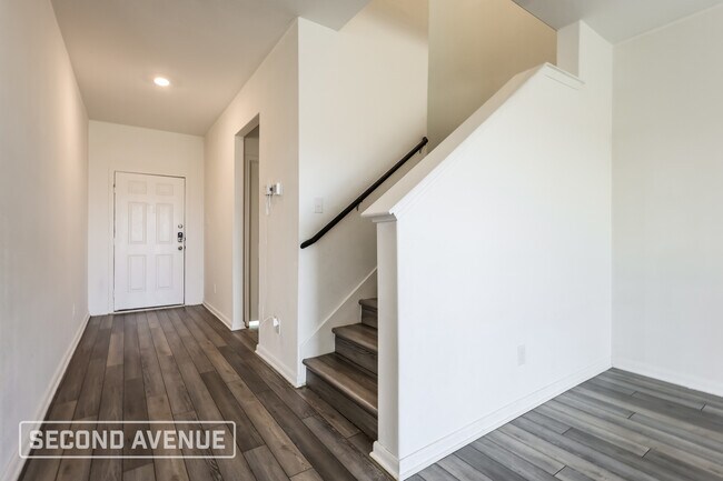 Building Photo - 10906 Juliette Pass