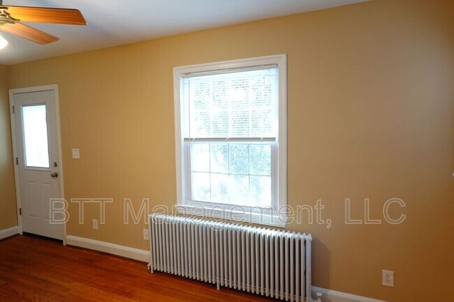 Building Photo - 8207 Garland Ave