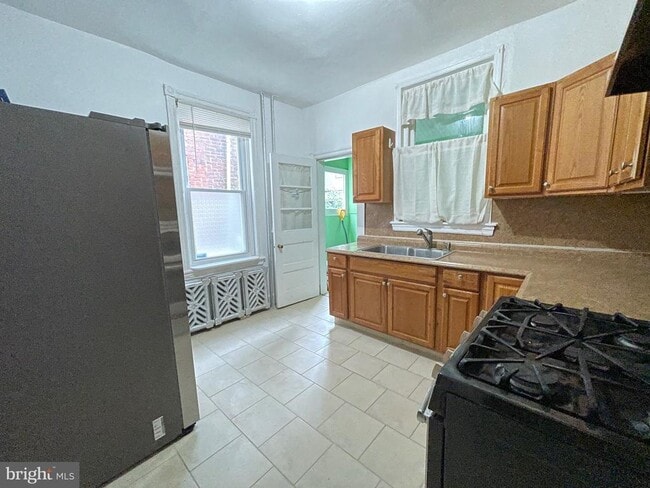 Building Photo - 3824 N 8th St