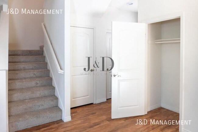 Building Photo - 8955 Valencia St